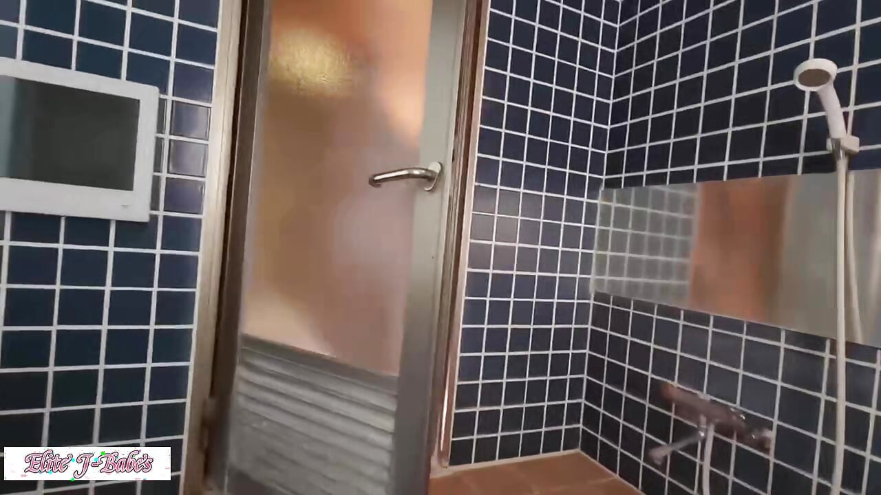 Brief Escape with Single Mother Raising Three Dependents Seeking Release Bonus Scene