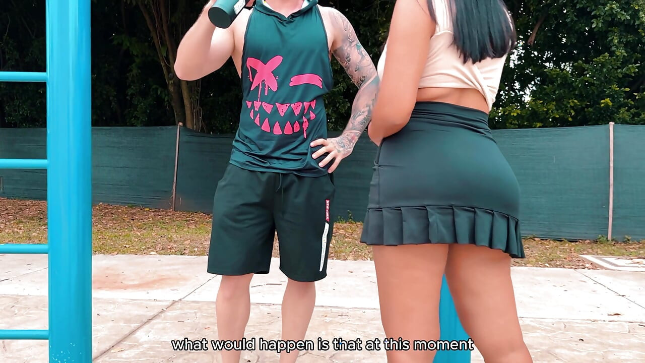 Big Ass Latina Seduces and Gets Fucked by Muscular Man in Her New House