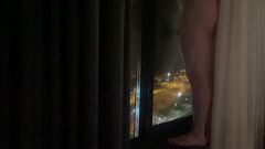 Flash nu pour la fenêtre de l'hôtel