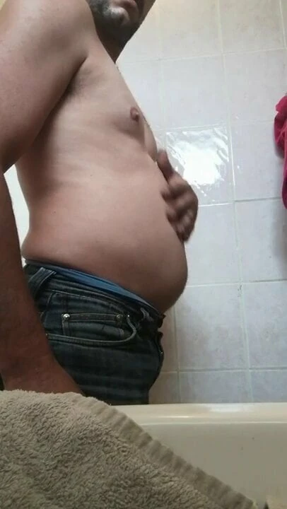 cola mentos swelling belly