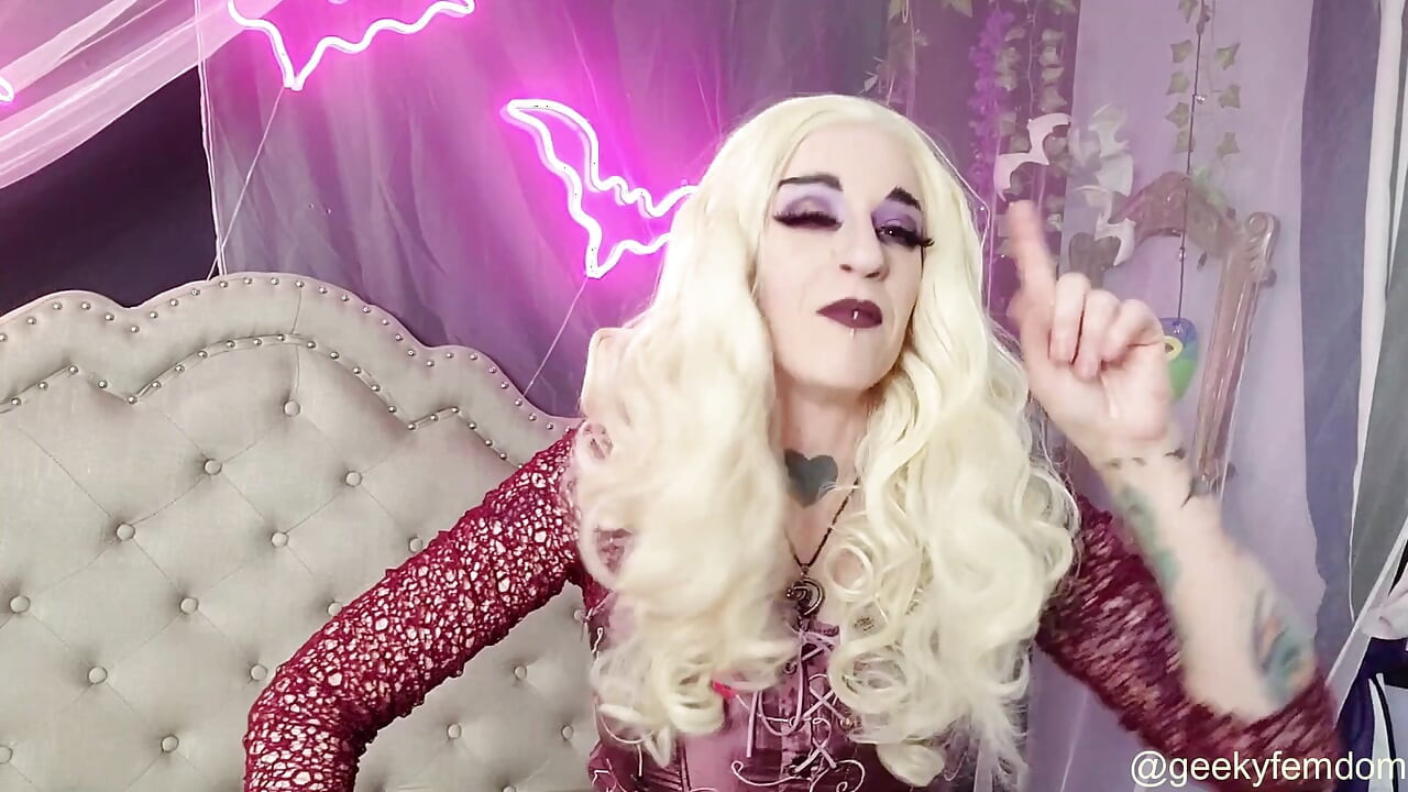 Hocus Pocus Rampage on Comic Con Virgins