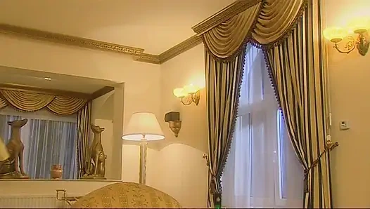 Ya Tuhan! Tante semok rambut pirang dientot habis-habisan sama kontol besar sampai tenggol