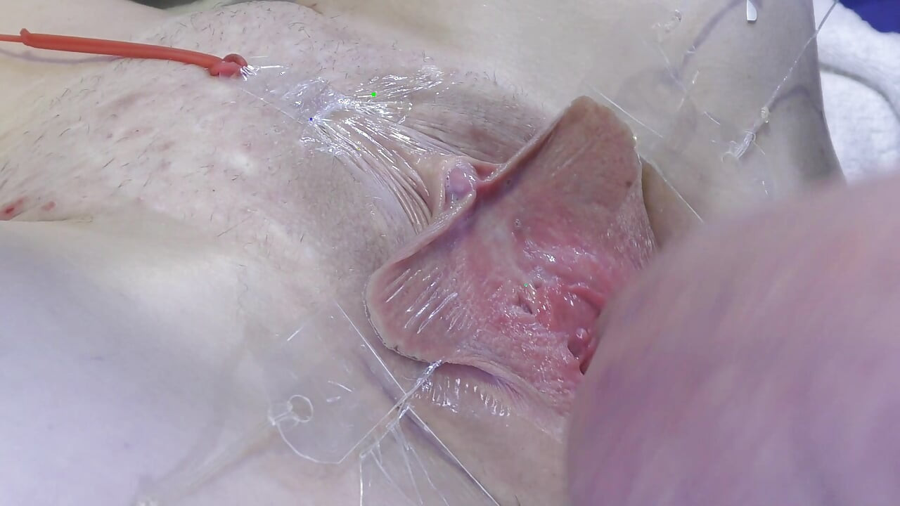 3 Lamiéndose La Vagina Se Extiende Muy Cerca