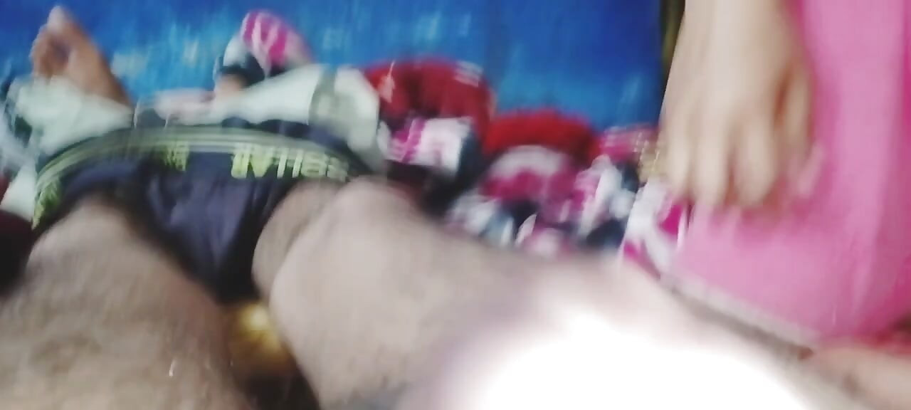 Indijska ljepotica žena jebe pičku vruće žene