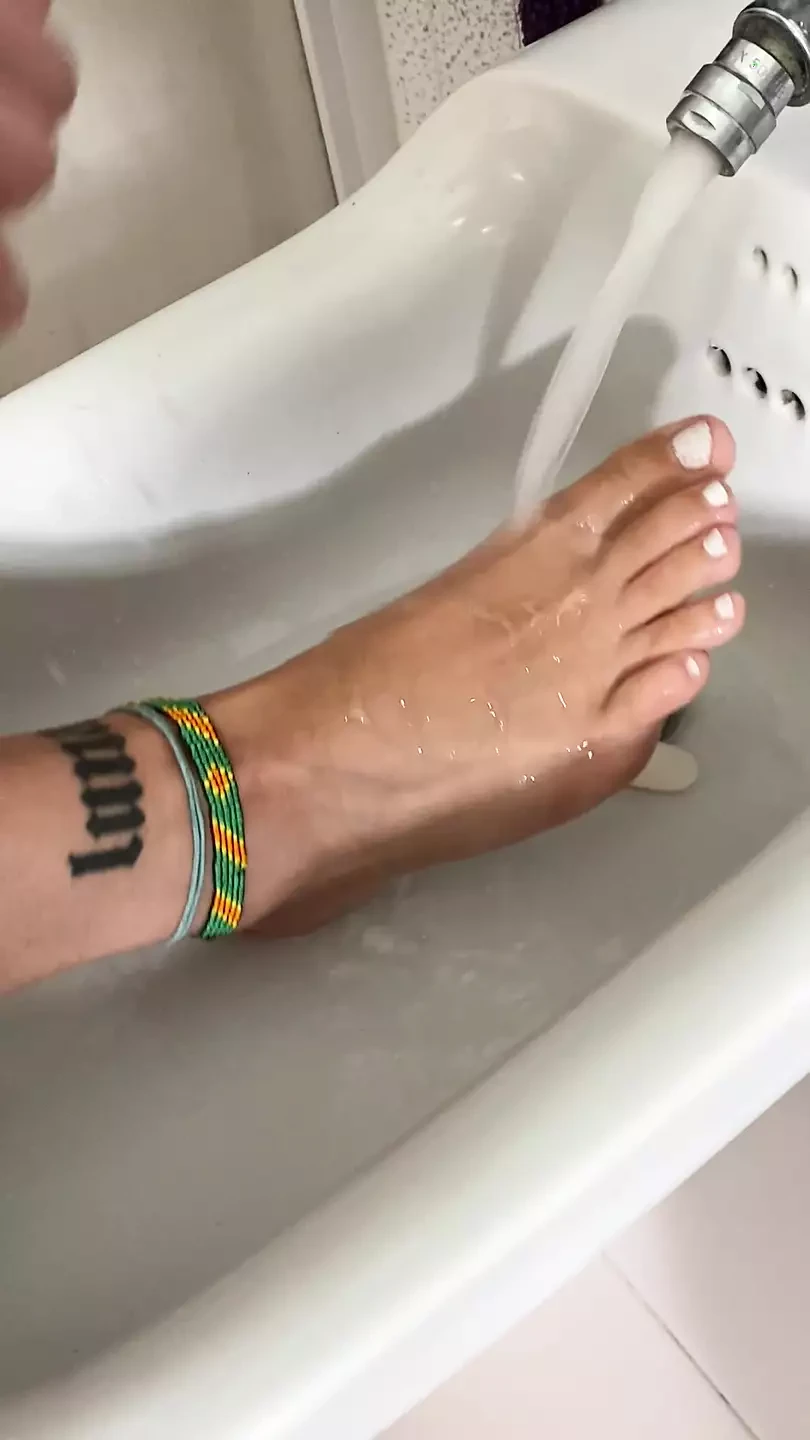 i wash my feet after my slave has licked them
