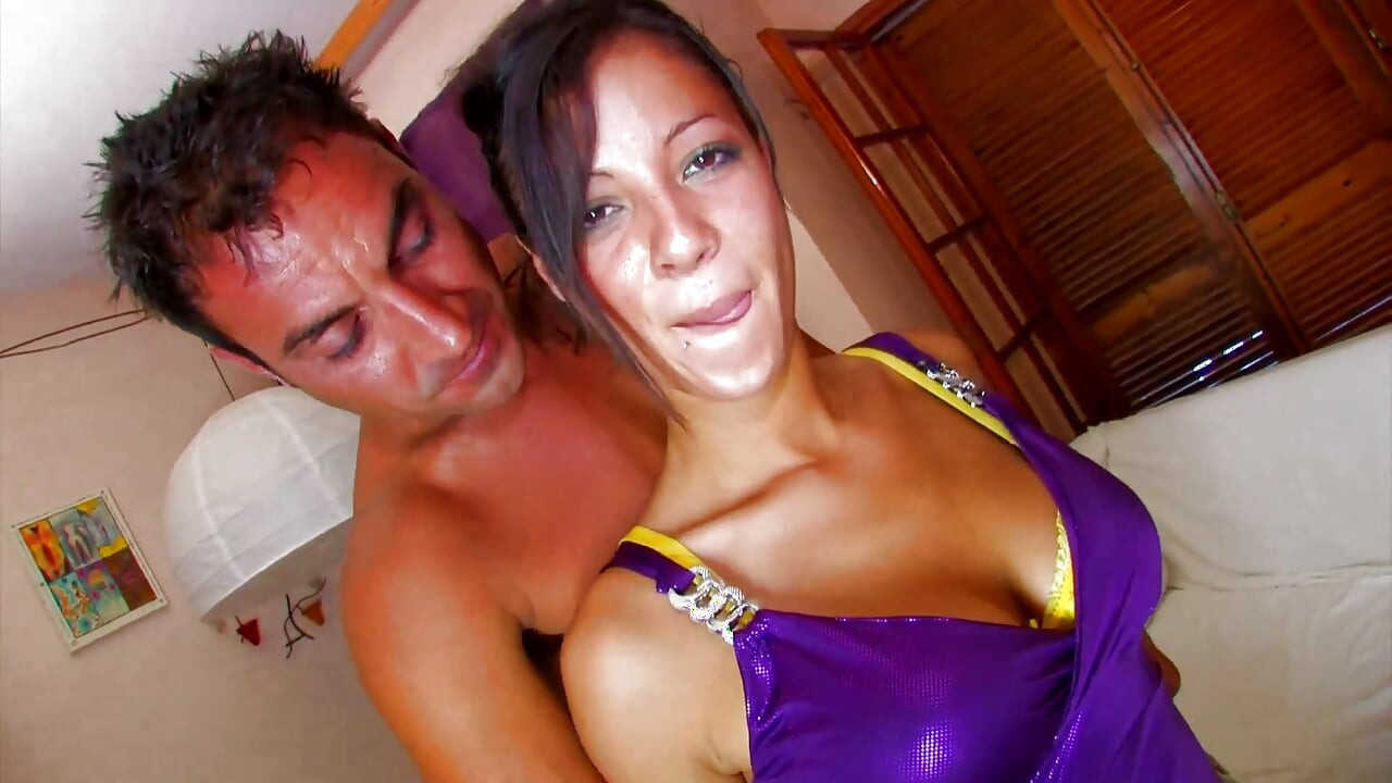 Natural boobs girl pussy licking pussy fucking and fingering