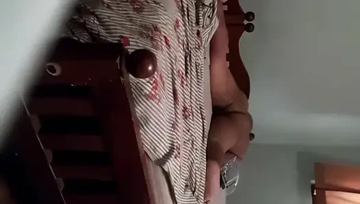 Kleines paar fickt singhalesisch