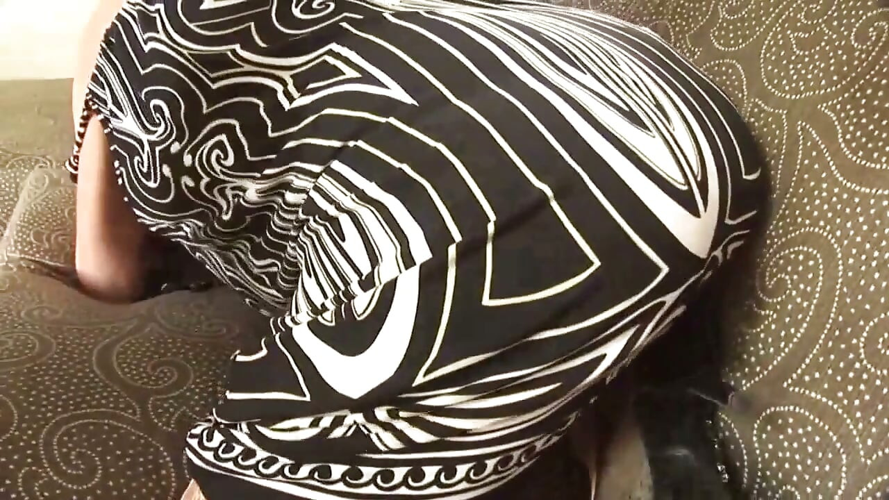 Foda a três com um pau preto grande no cu