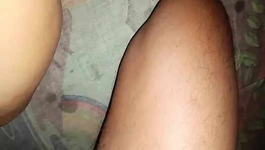 Hintli kadın star salu tarafından ilk kez ağrılı anal seks yapıyor