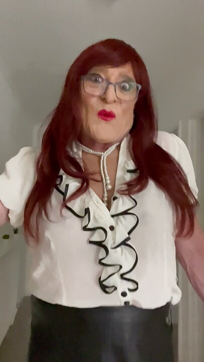 Noche de cita con secretaria