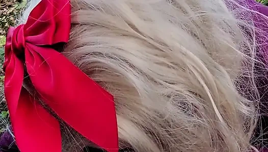 Blonde schlampe lutscht papis cuckold