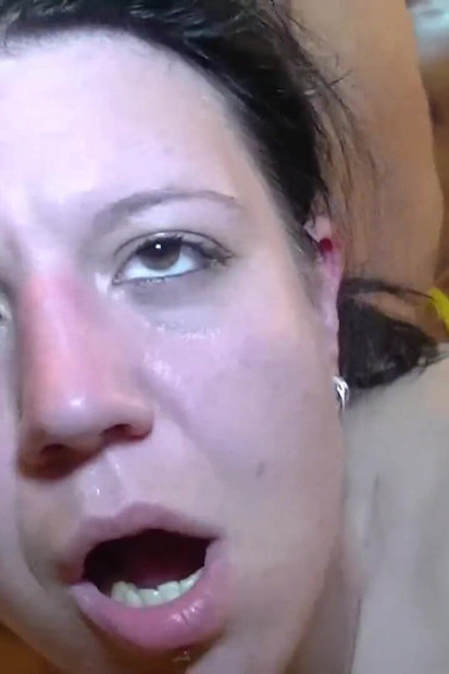 Emo devojke prva gruba orgija jebanja