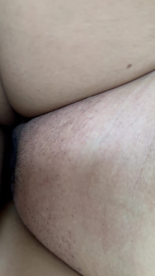 Big pussy Filipina milf quick fuck