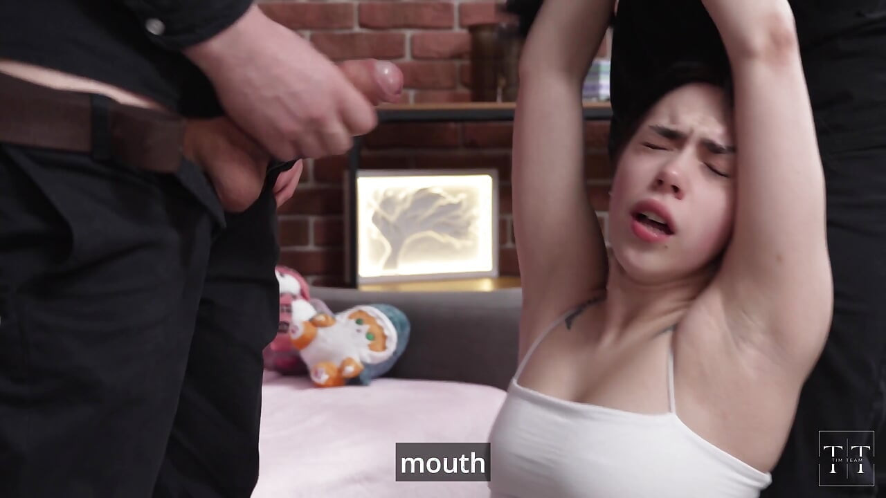 我是一个放荡的婊子, 他利用了我