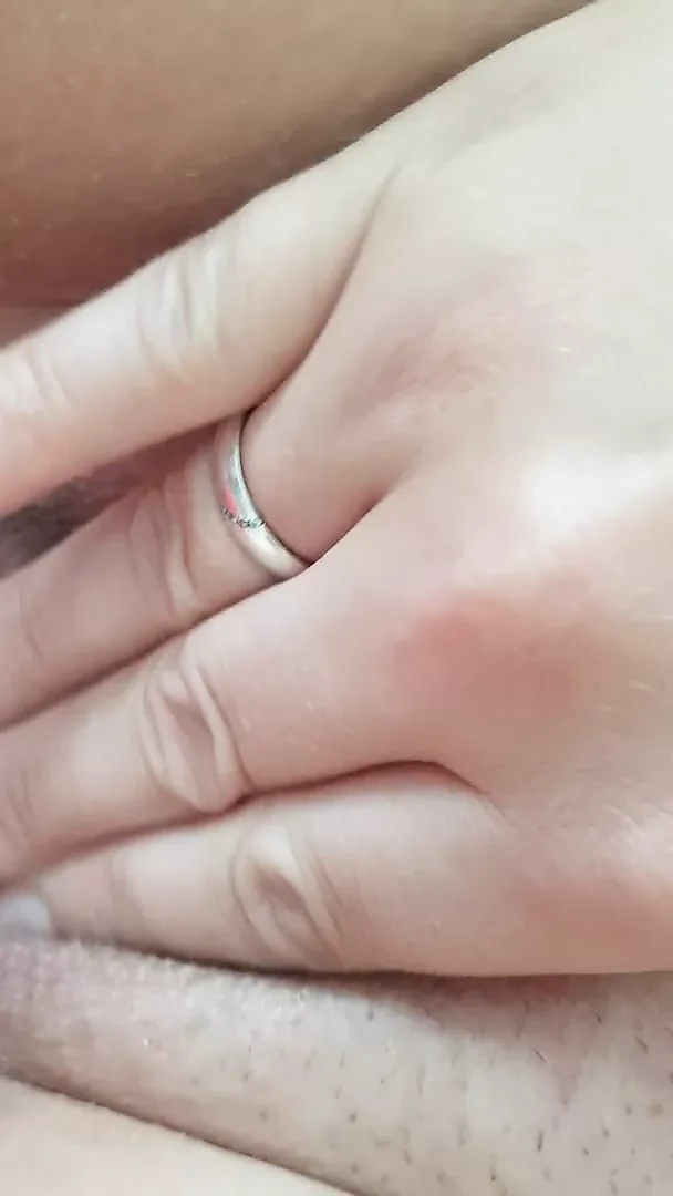 Masturbating after cumshot creampie pussy at midday