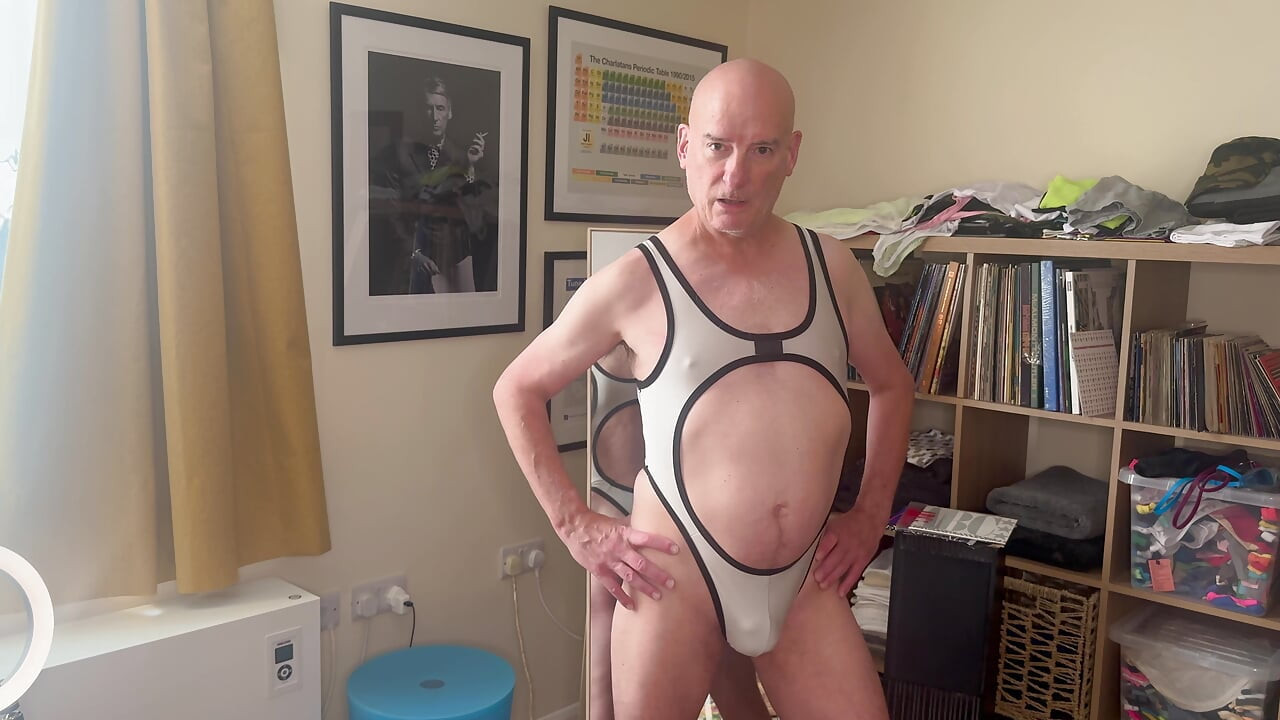 Thong back body suit Try-on
