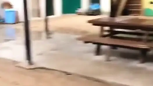 Viral 2021, ich habe die Truppe meines freundes mitten bei einem Fotoshooting verrückt gemacht