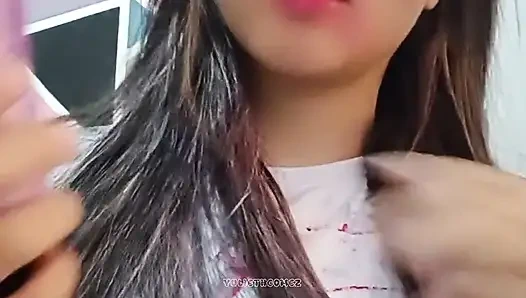 Videoanrufe mit meinen loyalen followern, ich zeige dir meine großen titten und meine vagina