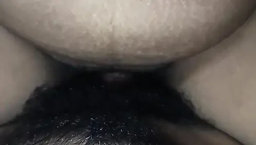 Pantat kakak ipar siap mati muncrat di memek