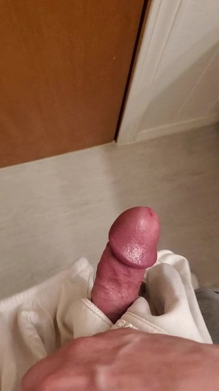 38g BH bringt mich zum Kommen - riesige Ladung, massiver Cumshot