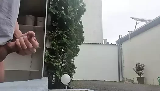 bahçede Cum sıçrama