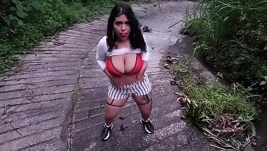 Busty Colombian Asks Me to Fuck Her at Outdoors