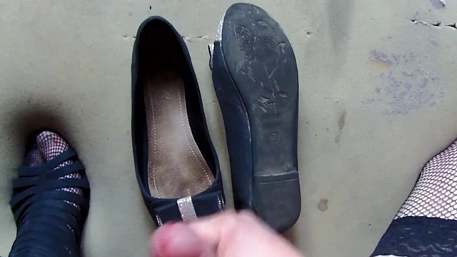 Cum on beautiful shoes