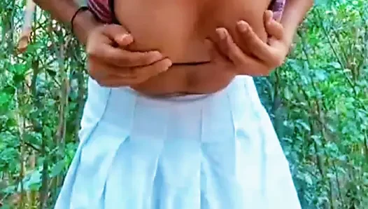Mahasiswa India tetek besar