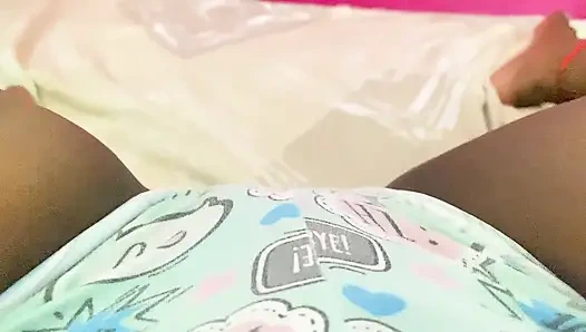 Мастурбация перед выходом на отдых с хорошим оргазмом закончилась