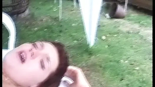 Deutsche schlampe bekommt ihr enges analloch penetriert