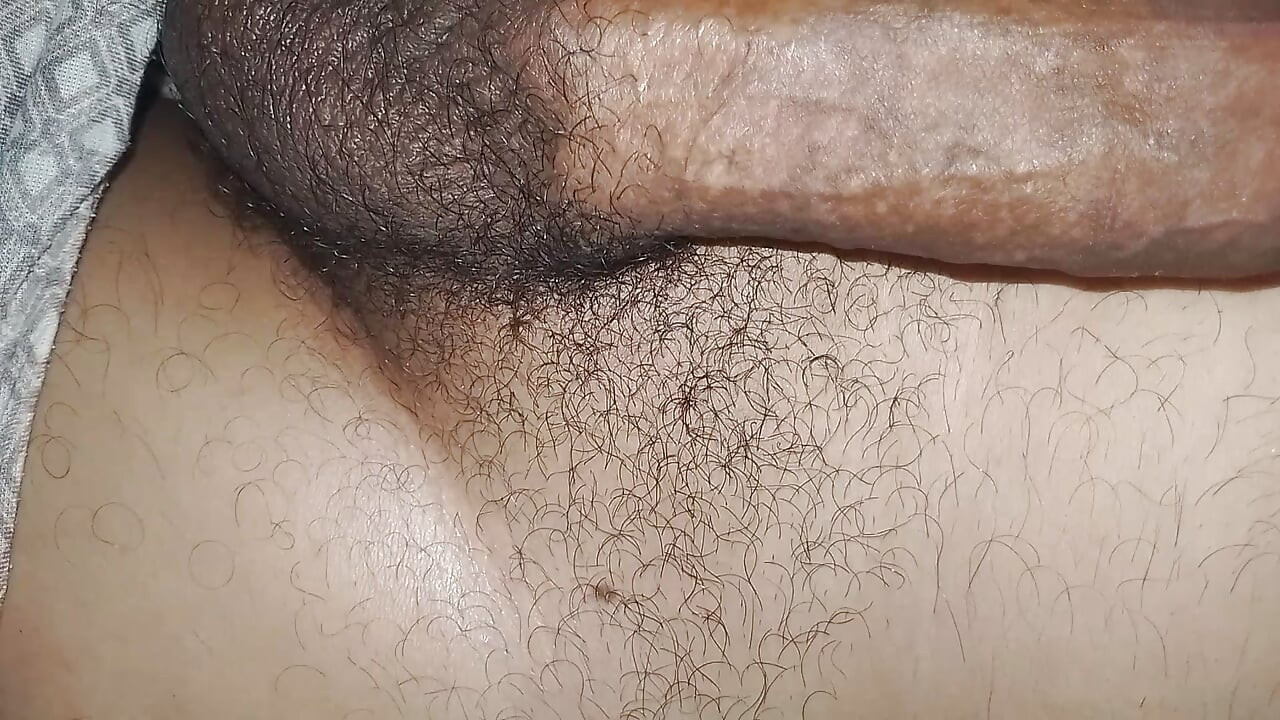 Großer, gasfreier ejakulierender Penis