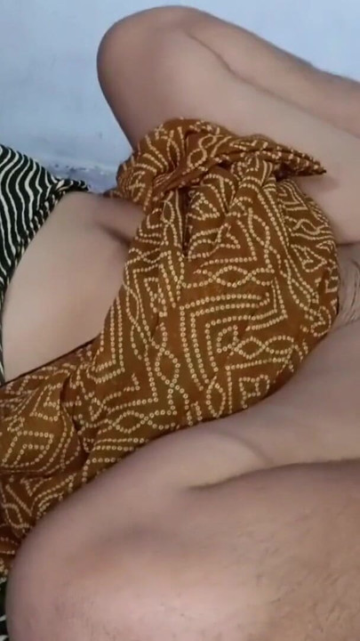 Otišao sam kod prijatelja da se sretnem sa prijateljem, prijateljova žena je rekla da je prijatelj izašao i seo sa mnom, ona je postala mama | Klip 1