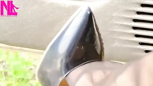 Sexy Schuhspiel in Büffelblauen Pattent Pumps
