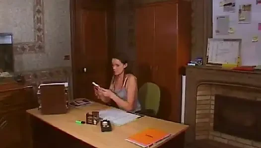 Azgın sürtük derinlere dalıyor