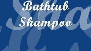 Shampoing pour baignoire pour les fétichistes des cheveux américains