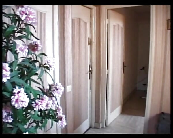 Curve cu curul mare futute anal în sex în patru dur