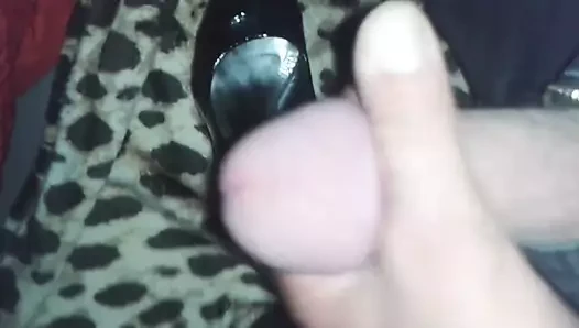 Pump porn video – wixen in pumps