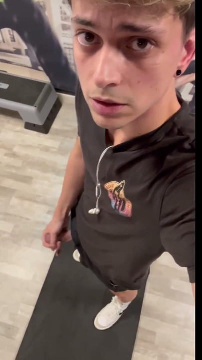 Got Horny in the Gym While Training so I Decided to Take the Risk and Jerk off Hoping to Get Caught