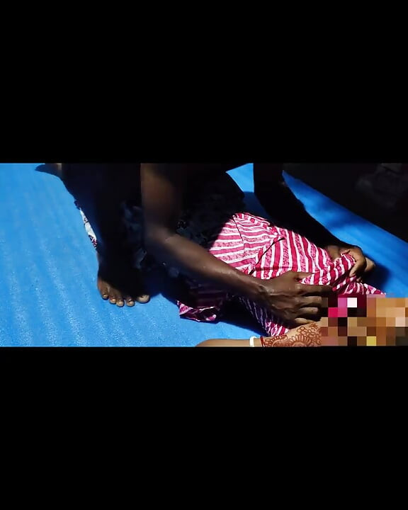 Desi Tight Bhabhi First Time Video