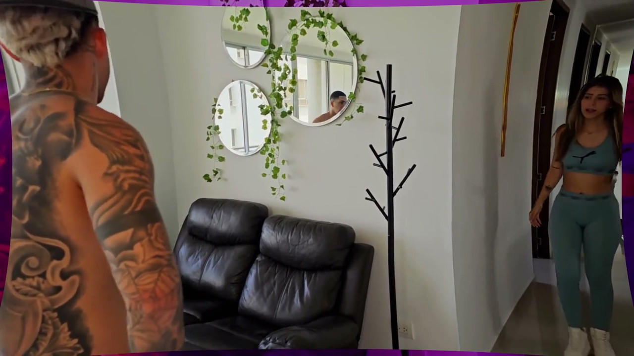 I Hire Two Guys to Help Me with the Move and They Got Horny, so I Gave Them a Taste of My Pink Pussy - Molly Smith