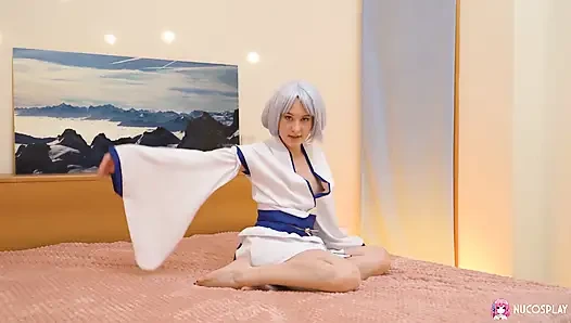 Kimono hatun ally azgın Japon ev hanımı gibi mastürbasyon yapıyor