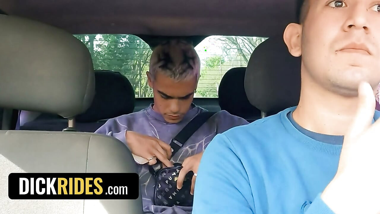 Cute Blonde Boy Edipo Rey Strokes Horny Driver Leo Blue's Cock in The Taxi