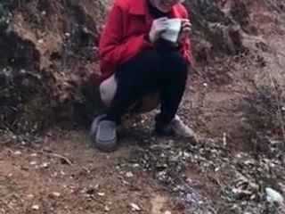 wife outdoor pissing