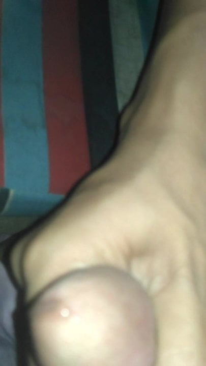 Guy wank and cum in room