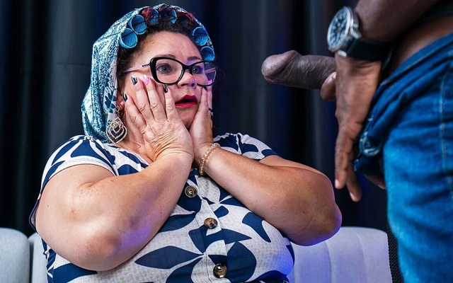 Fat Mature Not Realy Happy with a BBC Deep in Her Ass