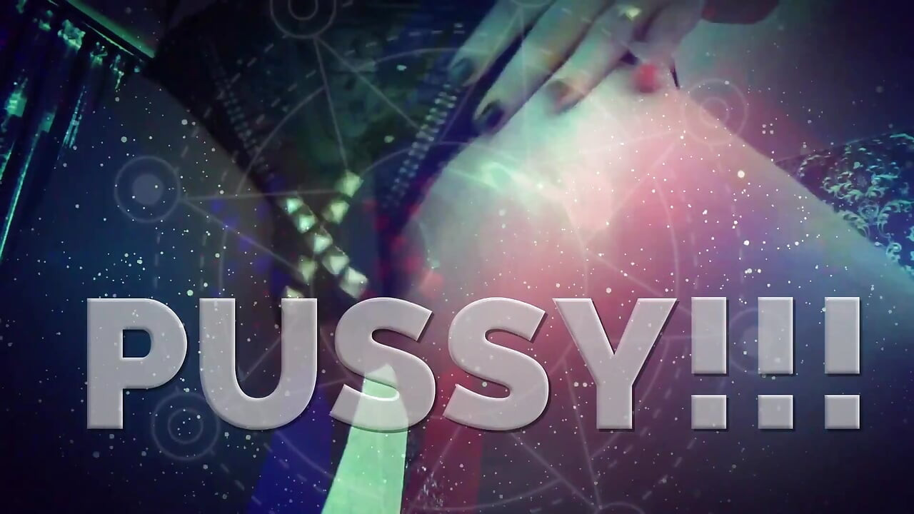 Ești sub puterea mea de pizdă! Adoră-mi pizda sclavului! Miroase-l!