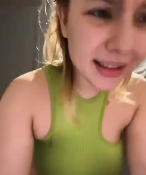 Extreme Shower Show. Squirt in Public. Anal Fuck in Shower. Close up Fucking.