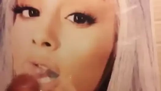 Ariana Grande Jerk Off Cumshots #4