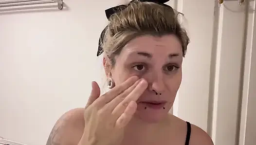 İlk kez yüzümü tıraş ediyorum ve cilt bakımı rutini
