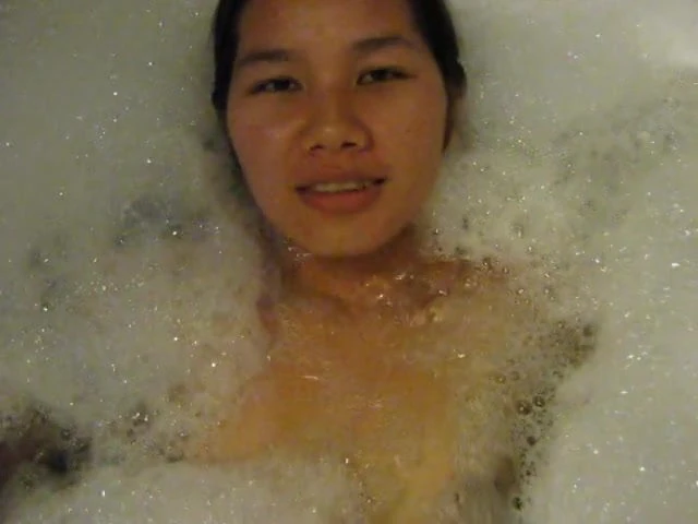 Jaripha Suticost Strips Naked, & in bath Shows All